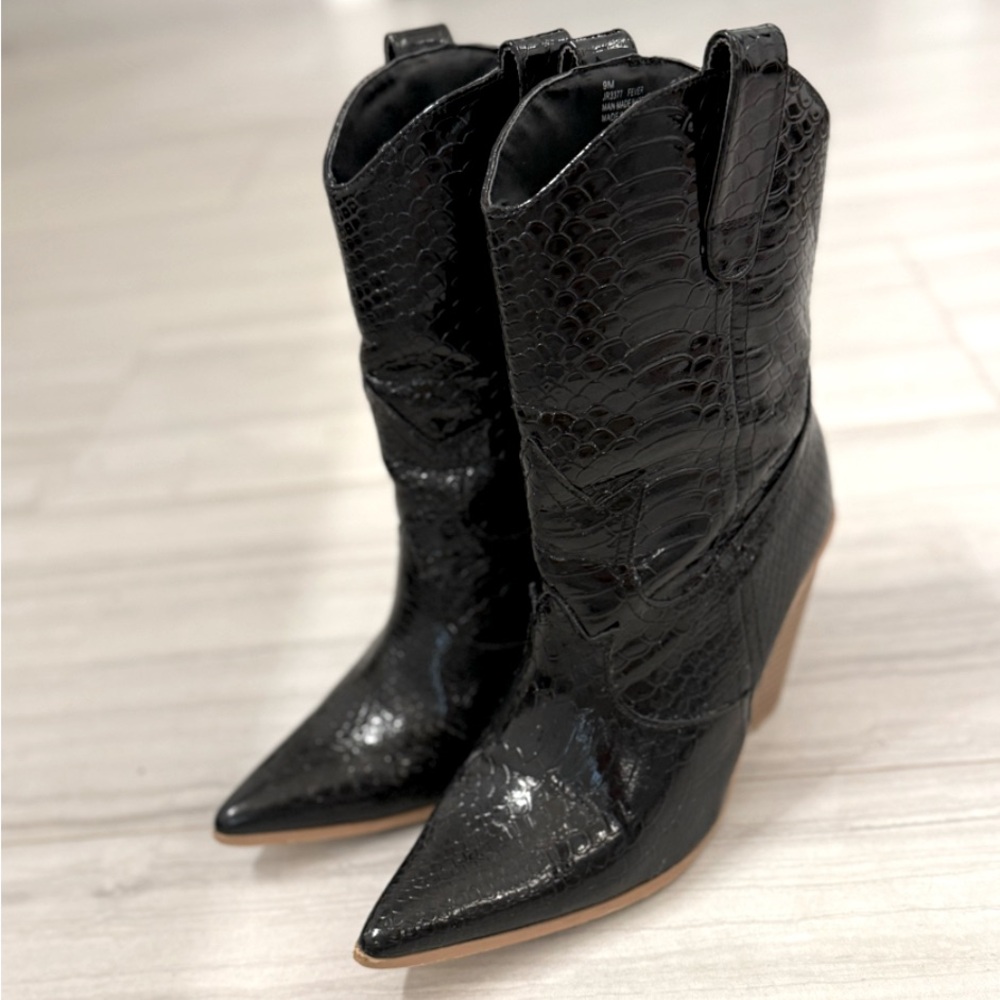 Cowboy Black Patent Leather Boots by Cape Robbin. Size 9M. Snake print texture.